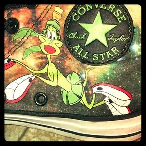 Converse Looney Tunes Unisex ankle sneakers